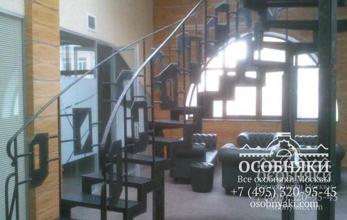 на Пятницкой улице, 49, площадь 900 м