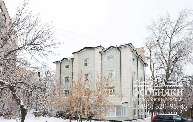 на Скаковой аллее, 11, площадь 1300 м