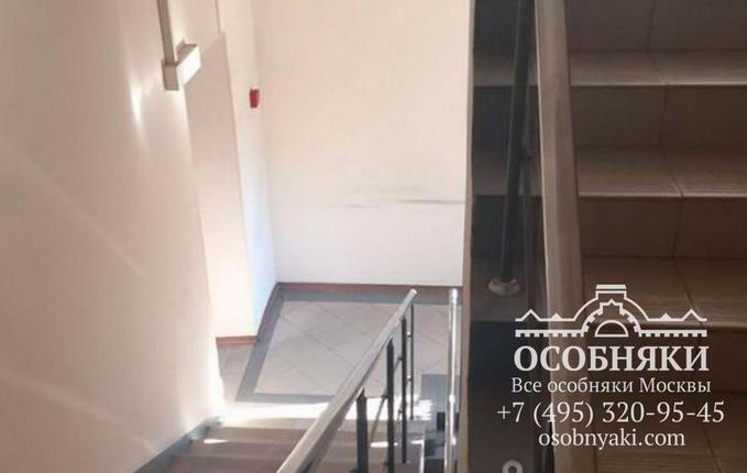 на Земляном Валу, 56, площадь 325 м