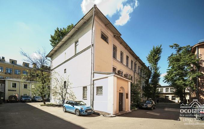 на Садовнической улице, 78, площадь 1204 м