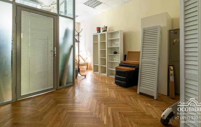 на Садовнической улице, 78, площадь 1204 м