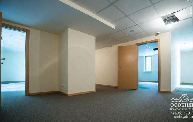 на 2-й Брестской улице, 43, площадь 760 м