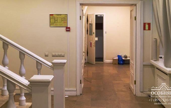 в Шубинском переулке, 6, площадь 620 м