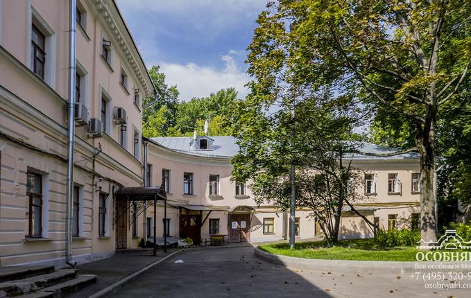 на Покровском бульваре, 16, площадь 607 м