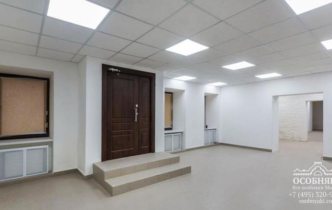 в Малом Каретном переулке, 16, площадь 795 м