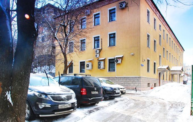 в Тетеринском переулке, 4, площадь 2976 м