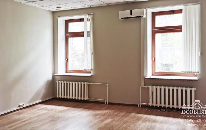 в Тетеринском переулке, 4, площадь 2976 м