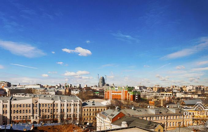 в Звонарском, 5, площадь 1655 м