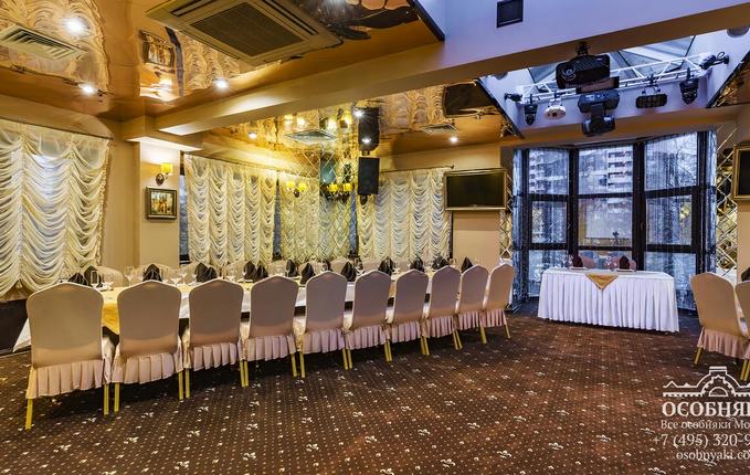 на улице Гарибальди, 3, площадь 476 м