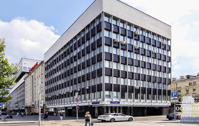 на Зубовском бульваре, 25, площадь 3200 м