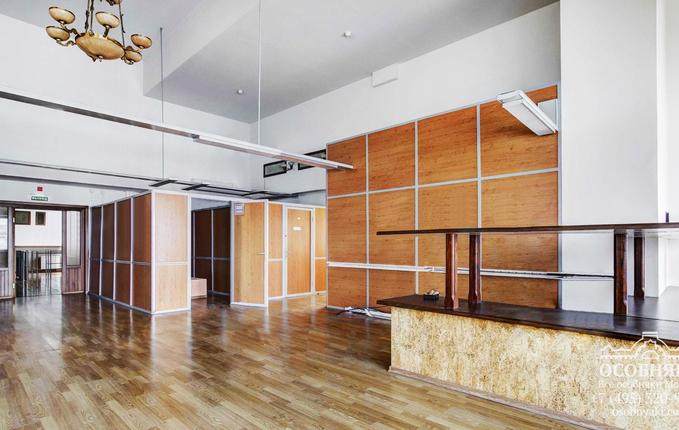 на Зубовском бульваре, 25, площадь 3200 м