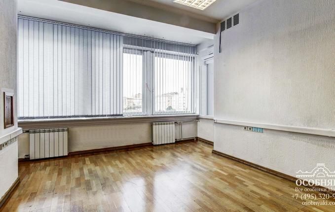 на Зубовском бульваре, 25, площадь 3200 м