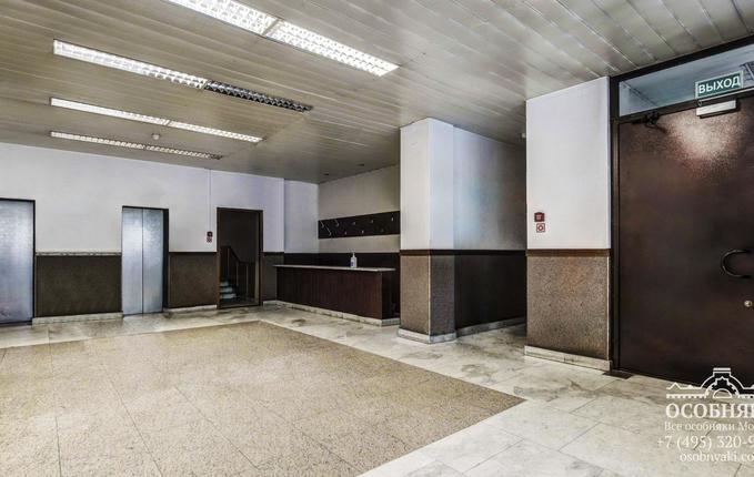 на Зубовском бульваре, 25, площадь 3200 м