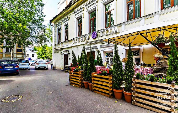 в Старопименовском переулке, 11, площадь 400 м