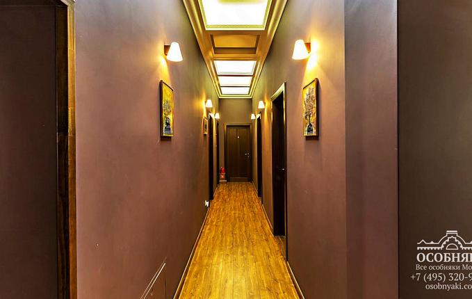 в Старопименовском переулке, 11, площадь 400 м