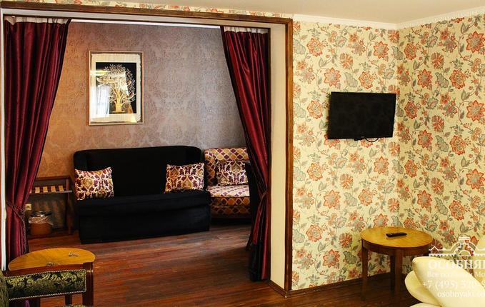 в Старопименовском переулке, 11, площадь 400 м