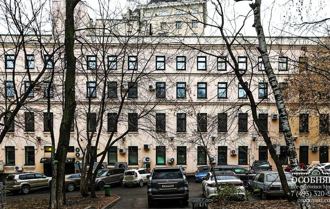 в 1-м Гончарном переулке, 8, площадь 4775 м