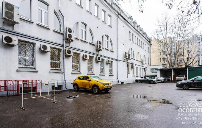 в 3-м Монетчиковском переулке, 4, площадь 2900 м