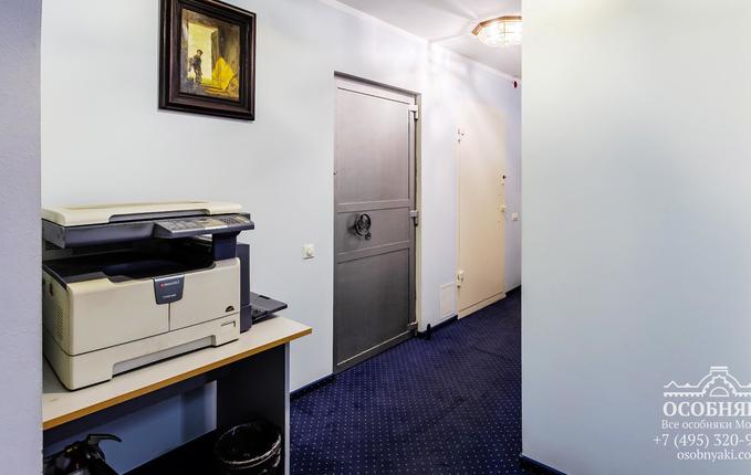 в 3-м Монетчиковском переулке, 4, площадь 2900 м