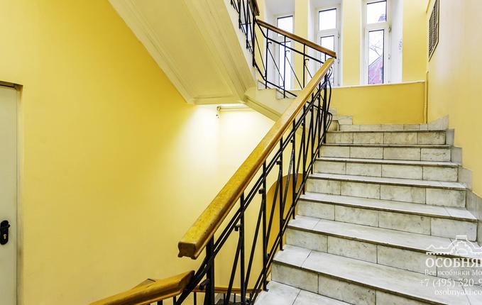 в 3-м Монетчиковском переулке, 4, площадь 2900 м