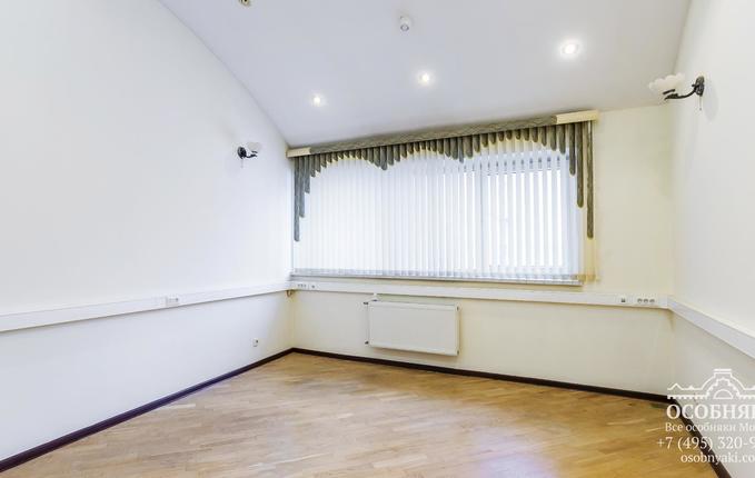 на Большой Грузинской улице, 38, площадь 774 м