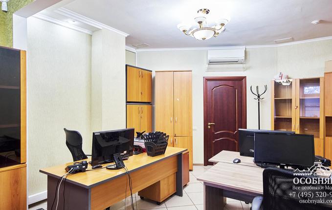 в Малом Татарском переулке, 3, площадь 1009 м