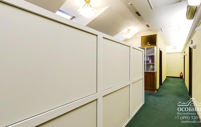 в Климентовском переулке, 10, площадь 1001 м