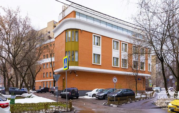 на Пудовкина, 13, площадь 2652 м