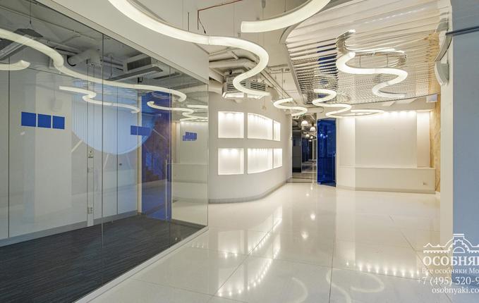 на Пудовкина, 13, площадь 2652 м