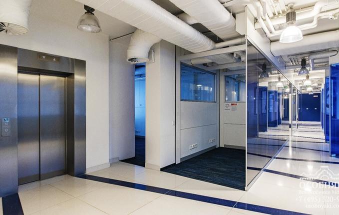 на Пудовкина, 13, площадь 2652 м