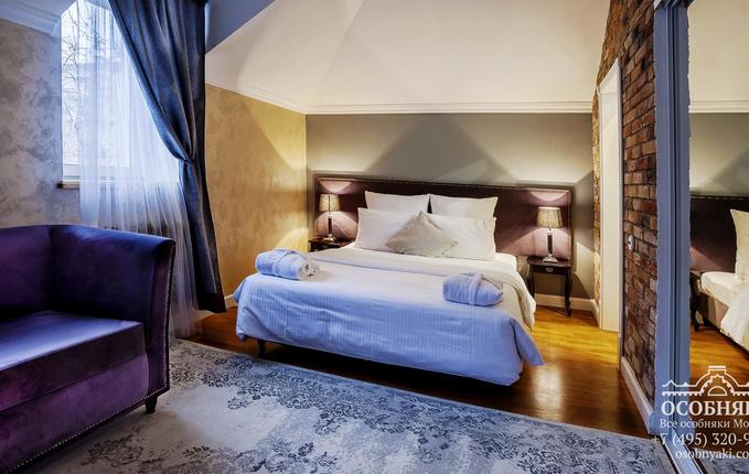 в Большом Палашевском переулке, 9, площадь 450 м