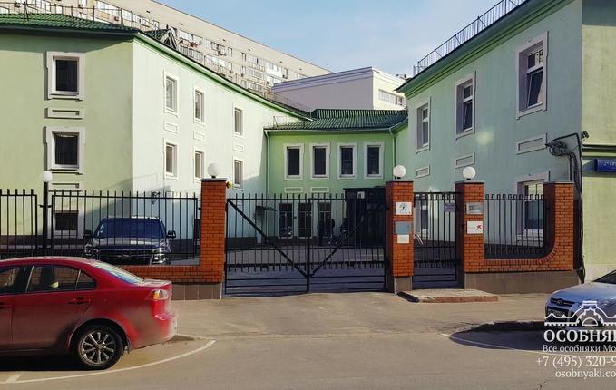 во 2-м Крутицком переулке, 18, площадь 1695 м