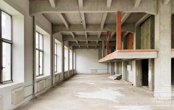 в Малом Каретном переулке, 11, площадь 3800 м