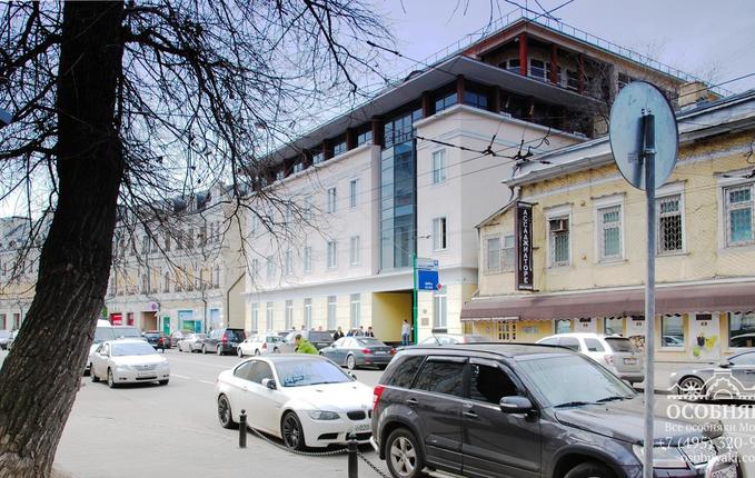 на Остоженке, 28, площадь 2707 м