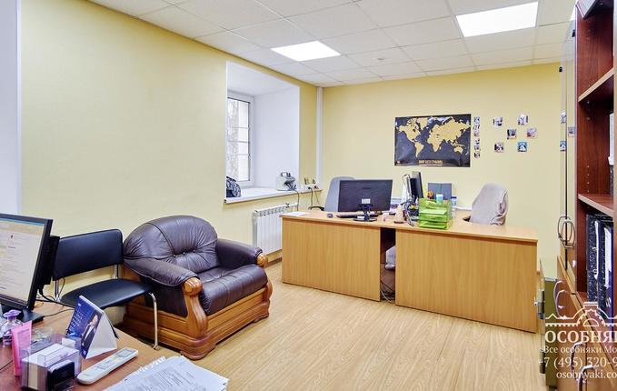 на Большой Грузинской улице, 36, площадь 902 м