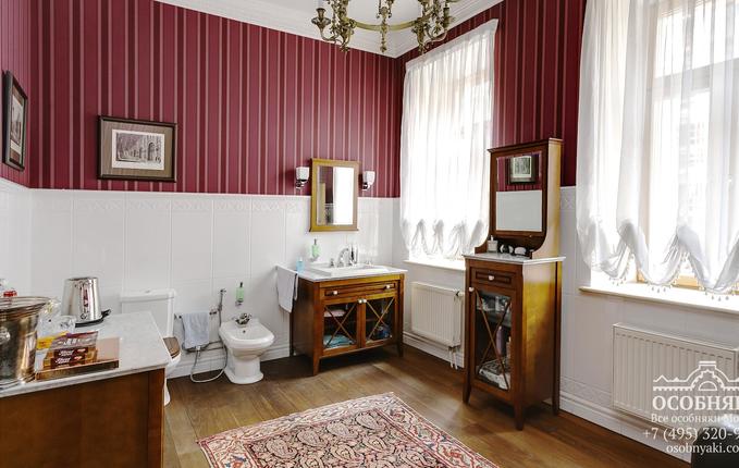 на Софийской набережной, 16, площадь 865 м