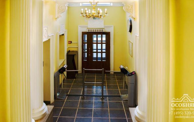 в Большом Каретном, 20, площадь 3226 м