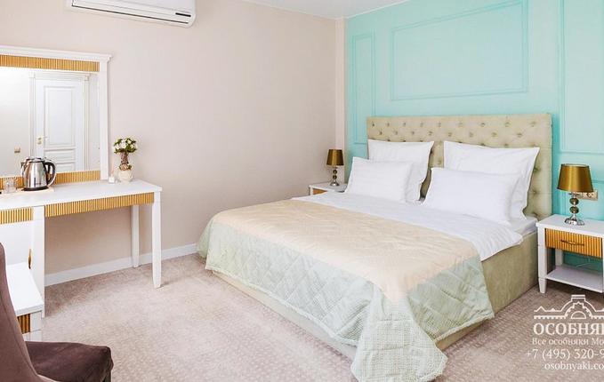 в Дмитровском переулке, 3, площадь 2400 м