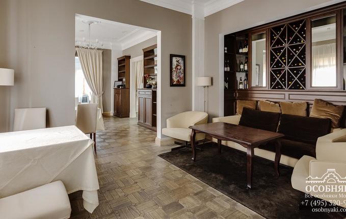 на Станиславского, 15, площадь 793 м