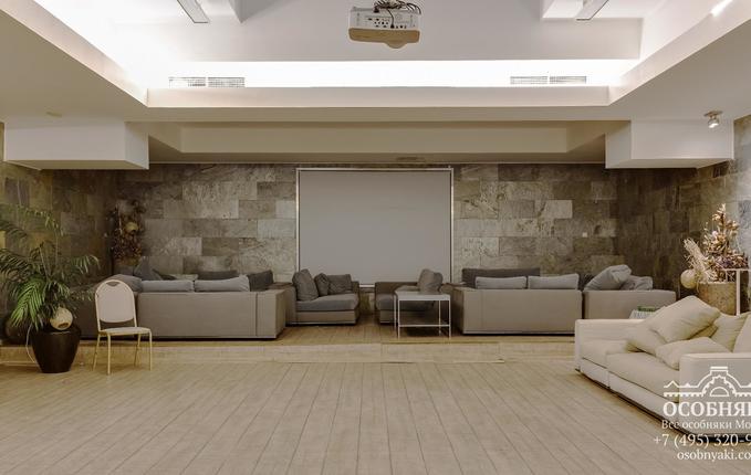 на Станиславского, 15, площадь 793 м