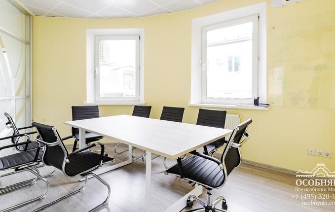 в 3-м Кадашёвском переулке, 8, площадь 1619 м