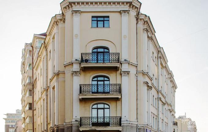 на Большой Якиманке, 17, площадь 3000 м