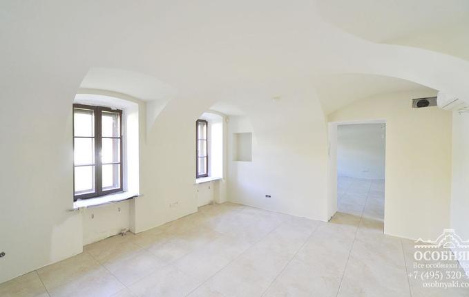 на Андроньевской площади, 4, площадь 1791 м