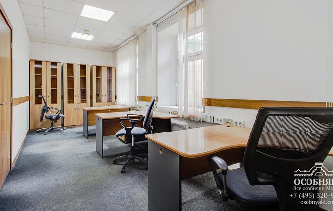 на Андроньевской площади, 6, площадь 731 м