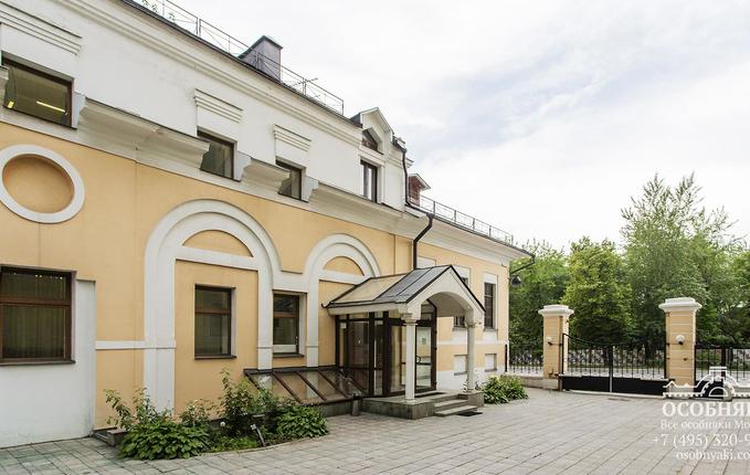 на Андроньевской площади, 6, площадь 731 м