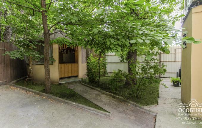 на Андроньевской площади, 6, площадь 731 м