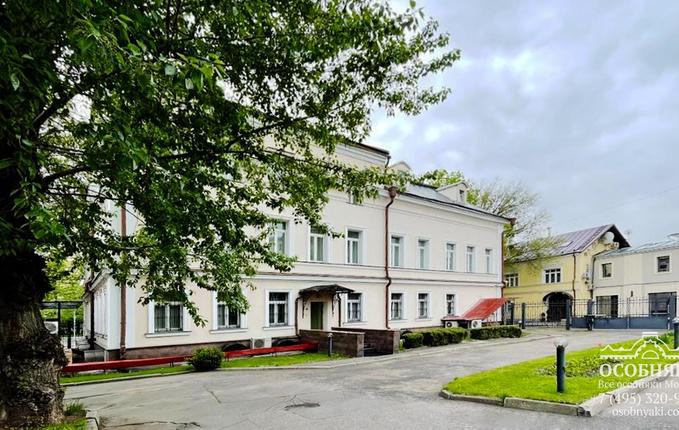 на Новокузнецкой, 24с1, площадь 1200 м