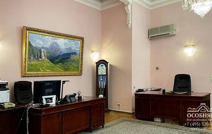 на Новокузнецкой, 24с1, площадь 1200 м