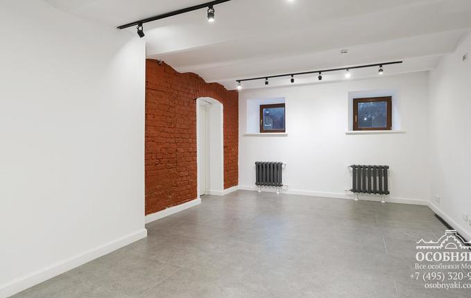 в Голиковском переулке, 11, площадь 380 м
