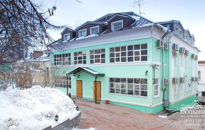 в Хохловском переулке, 10с5, площадь 917 м